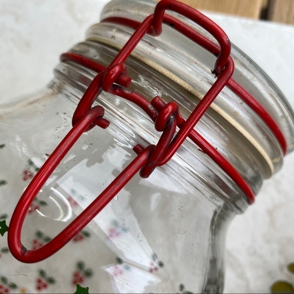 Vintage Christmas holly duck glass canister w lid - Picture 2 of 11